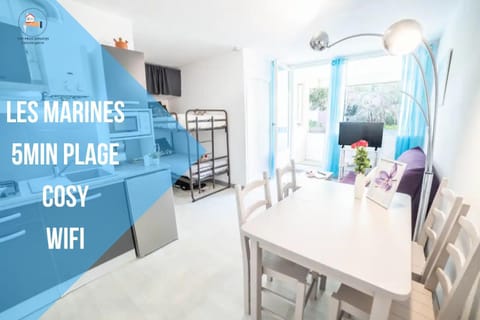 Toilet, Bed, TV and multimedia, Beach, bunk bed