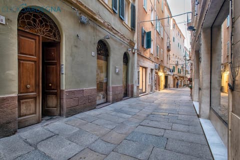 Carlo Alberto Apartment, Alghero old town, near the beach Apartment in Alghero