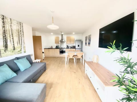 Fresh Private Rooms in Shared 2 Bed Flat Camp Street Vacation rental in Salford