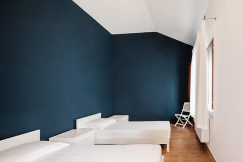 OSTELLO HENRY Hostel in Buggerru