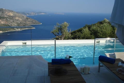 Patio, Day, View (from property/room), Balcony/Terrace, Pool view, Sea view, Swimming pool, sunbed