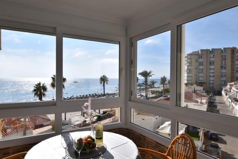 Dining area, Sea view