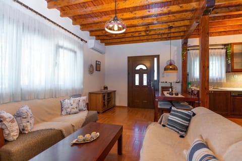 Familia House House in Halkidiki