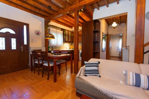 Familia House House in Halkidiki