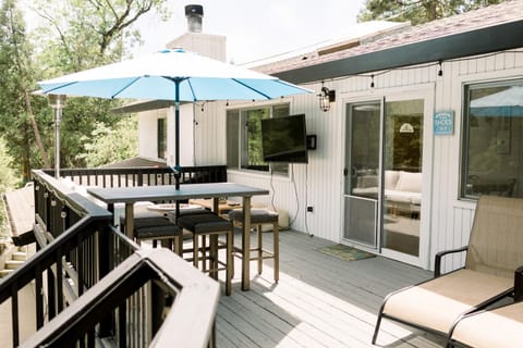 Moreno-Lake Area Free Night Special House in Bass Lake