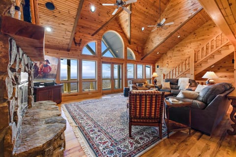 Beech Retreat at 5,000 Feet House in Beech Mountain