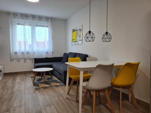 Living room, Seating area, Dining area