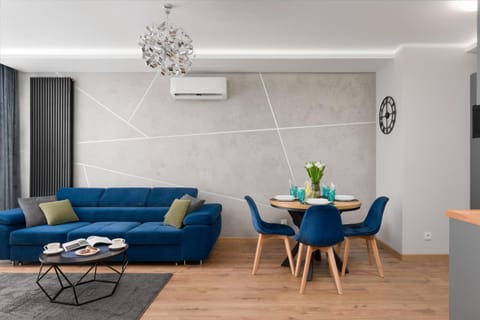 Living room, Seating area, Dining area, air conditioner