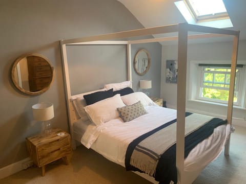 Bed, Bedroom, Certificate/Award