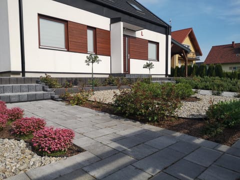 Willa Kaszubski Sendom Villa in Pomeranian Voivodeship