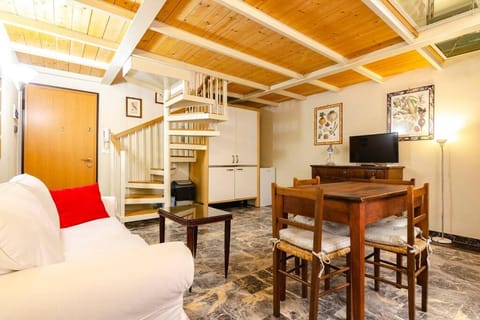 Fossalta Loft, at few steps from Piazza Maggiore Apartment in Bologna