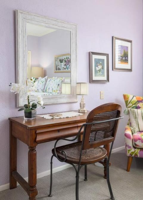 NEW! Dragonfly at Firefly Grove w/ River Access House in Wimberley