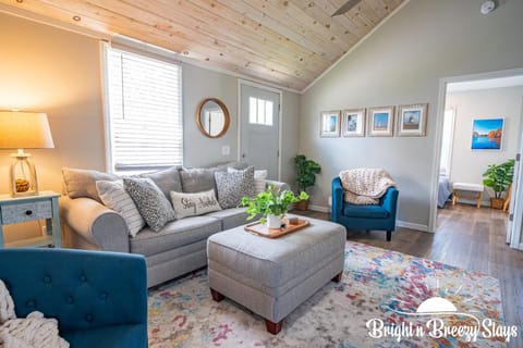 Renovated Retreat Home in Huron, close to beaches House in Huron