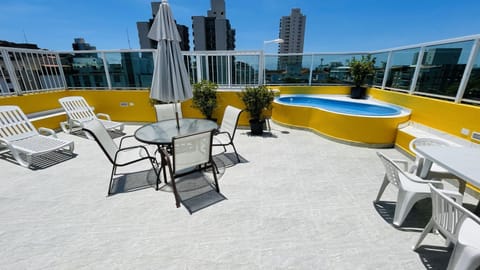 Balcony/Terrace, Swimming pool