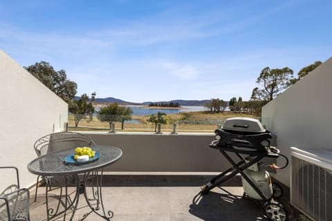 Patio, Lake view, Mountain view