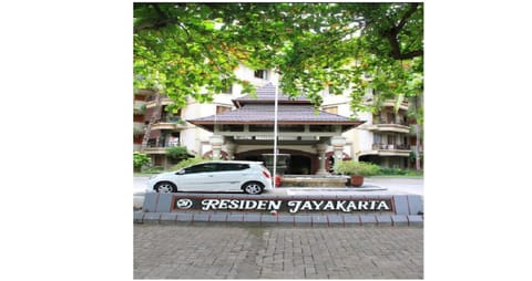 Property building, Day, Location