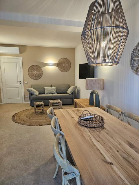 TV and multimedia, Living room, Dining area