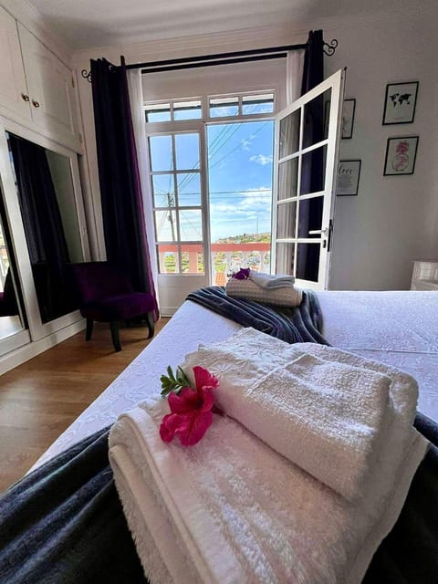 Bed, Natural landscape, Bedroom, Sea view, towels