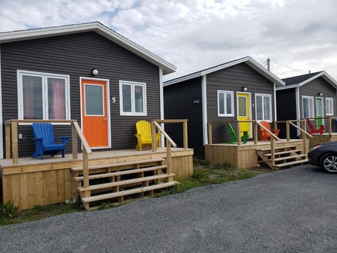 Property building, Patio, Facade/entrance