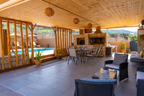 Patio, Balcony/Terrace, Seating area, Pool view, Swimming pool, sunbed