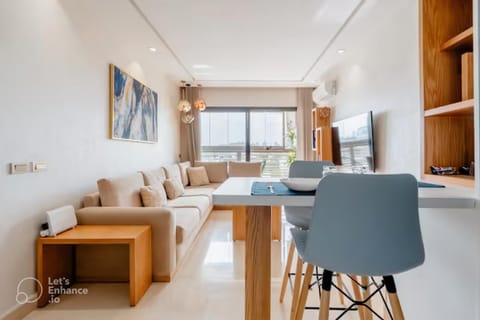 TV and multimedia, Balcony/Terrace, Living room, Seating area, Dining area