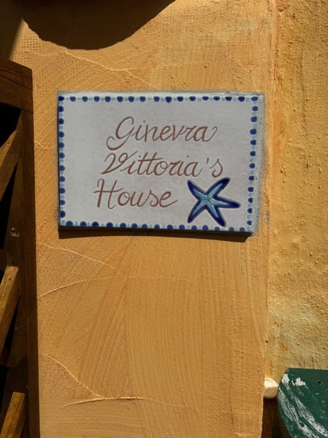 Facade/entrance, Property logo or sign