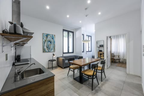 Dining area, Communal kitchen