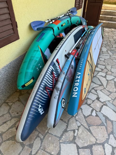 4-Bedroom Family Paradise with Top View Apartment in Okrug Gornji