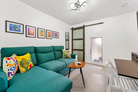 Seabreeze Hideaway B 30 Night Minimum Hotel in Hawaii Kai