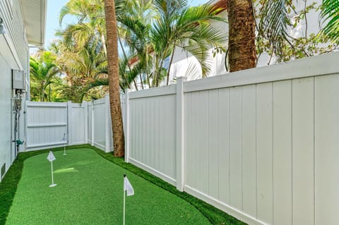 Reef Romance managed by Beach Retreats House in Holmes Beach