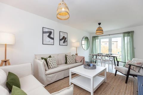 Oxfordshire Living - The Vanderbilt - Woodstock House in West Oxfordshire District