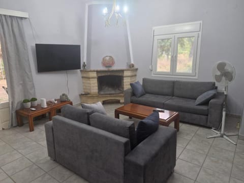 TV and multimedia, Living room, Seating area