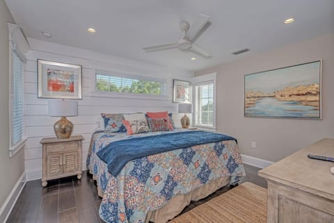 Casa Amiga managed by Beach Retreats House in Anna Maria Island