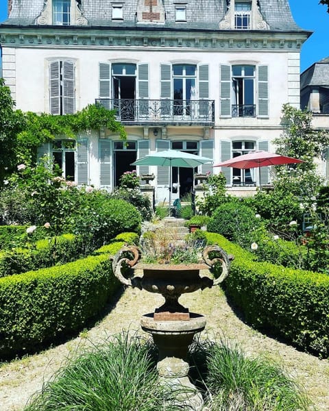 Property building, Garden view