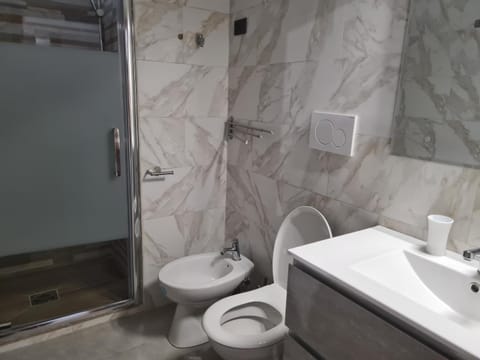 Shower, Toilet, Bathroom, bidet