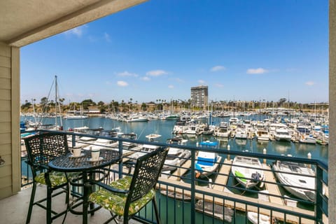 305B - Seaside at the Marina - 100 Steps to the Sand House in Oceanside