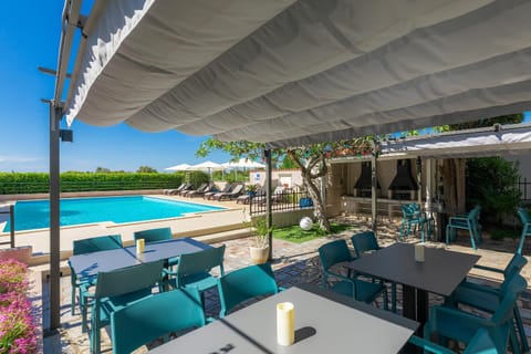 Property building, Swimming pool