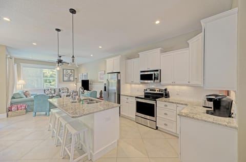 Oasis by the Beach managed by the Beach Retreats House in Holmes Beach