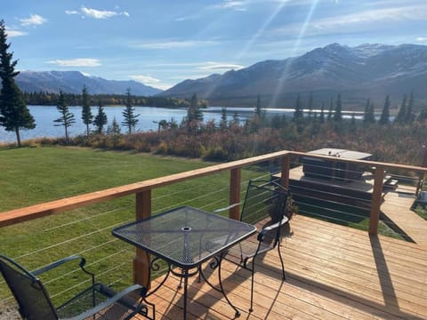 Patio, Nearby landmark, Day, Natural landscape, View (from property/room), Balcony/Terrace, Dining area, Lake view, Mountain view