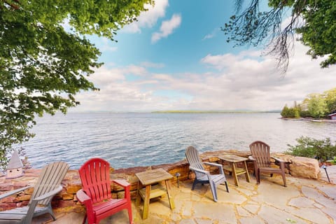 Hazen's Hideaway House in Alburg