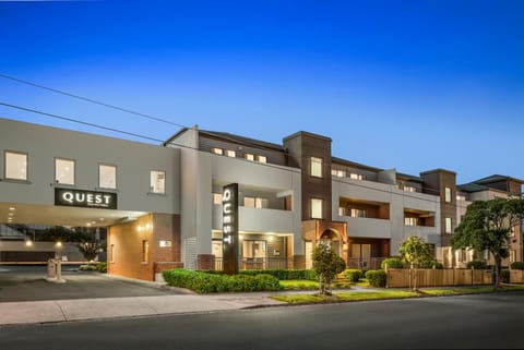Facade/entrance, Property logo or sign, Street view
