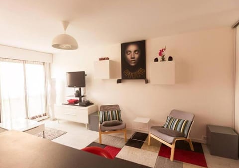 Communal lounge/ TV room, Living room, Seating area