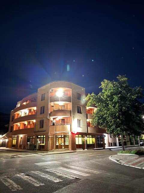 Property building, Location