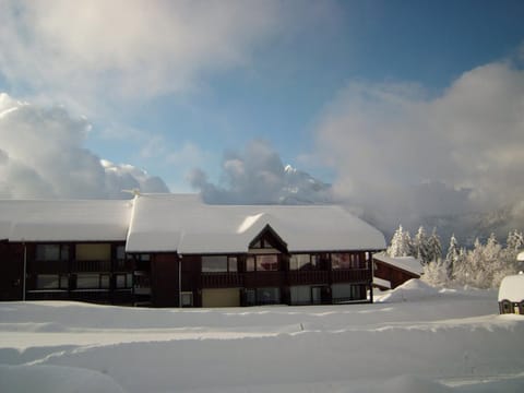 Studio cosy 4 pers, rez-de-chaussée, bien équipé, Crest-Voland, proche pistes, parking inclus - FR-1-733-109 Apartment in Haute-Savoie