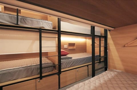 bunk bed