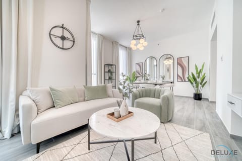 Living room, Seating area, Dining area, hair dresser