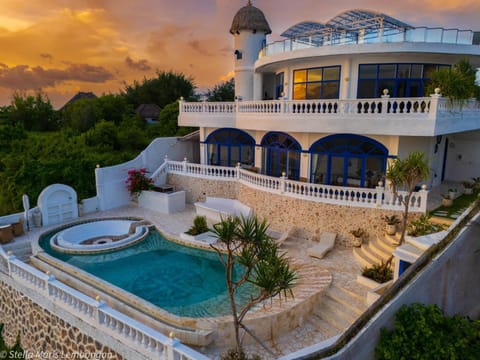 Garden, Pool view, Sea view, Sea view, Swimming pool, Sunset, sunbed