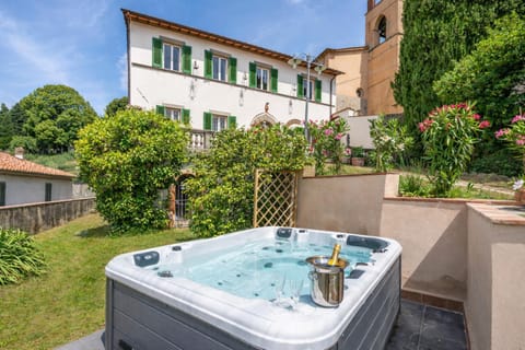 Spring, Day, Natural landscape, Garden, Hot Tub, Open Air Bath