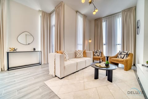 Property building, Living room, Seating area, hair dresser