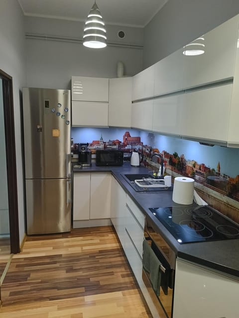 Kitchen or kitchenette, oven, stove